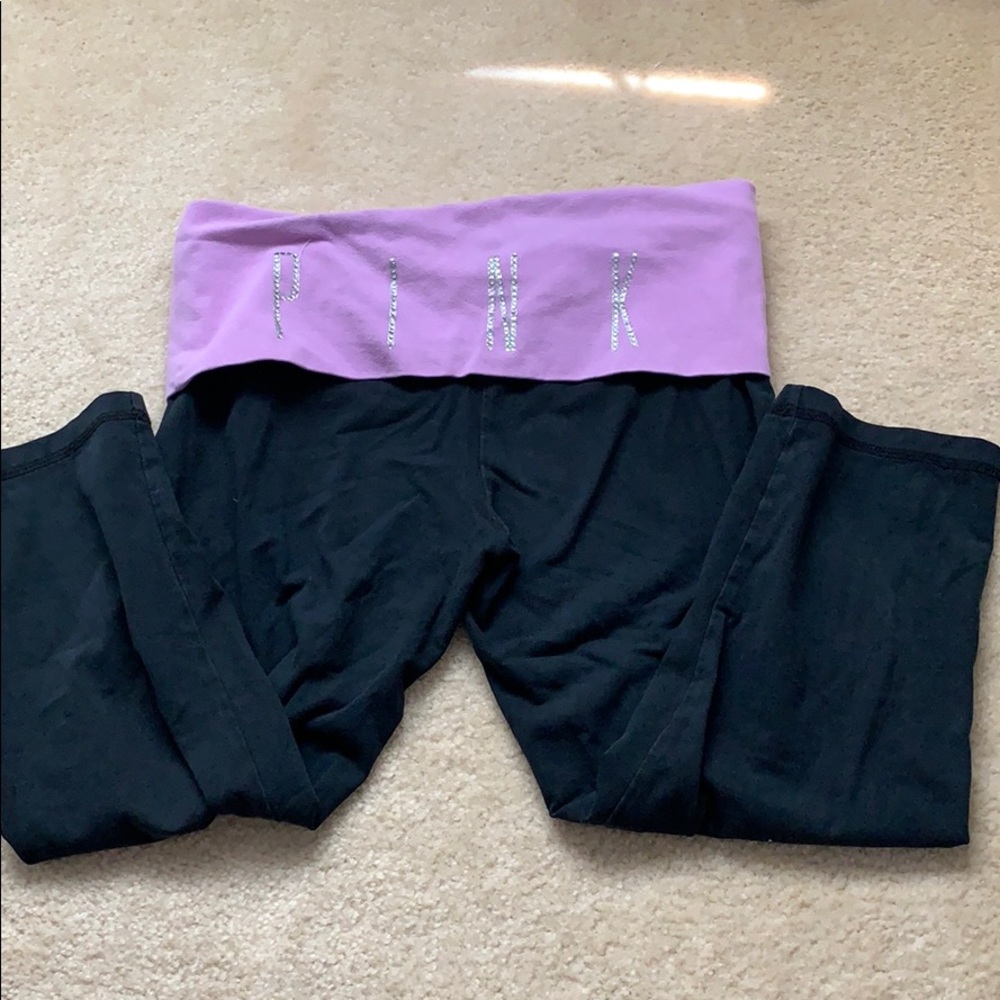 Victoria’s Secret PINK crop yoga leggings